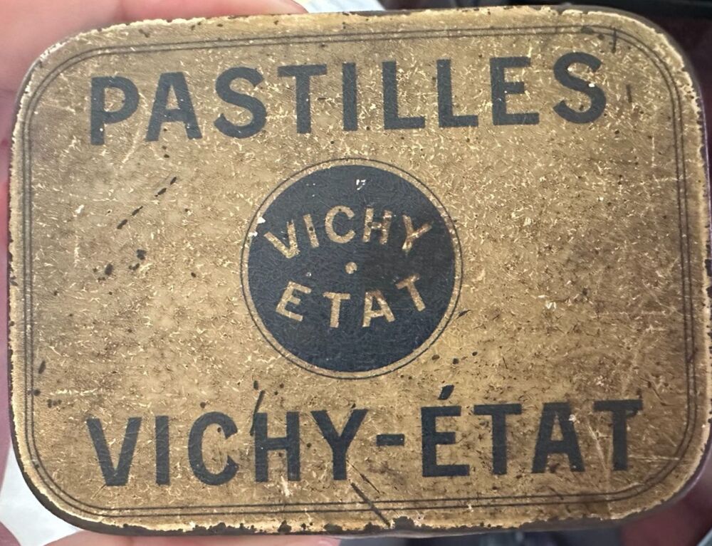 Antique 1925-1935 French Pastilles Vichy-Etat Tin Box Throat Lozenge Orig Insert